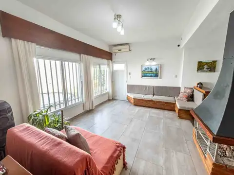EN VENTA CASA DE 4 DORMITORIOS EN ALTO VERDE
