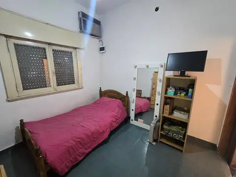Depto Tipo Casa en Venta en Villa Adelina, USD 52.000