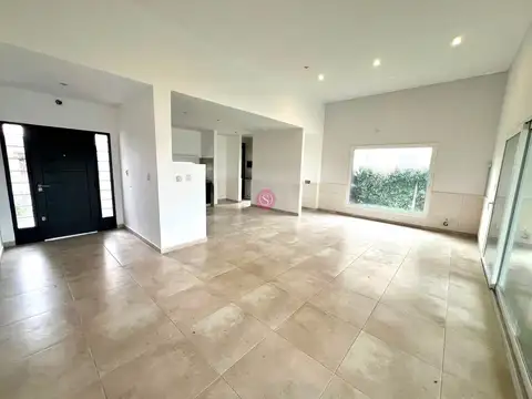 Casa  en Alquiler en Santa Emilia, Pilar del Este, Pilar
