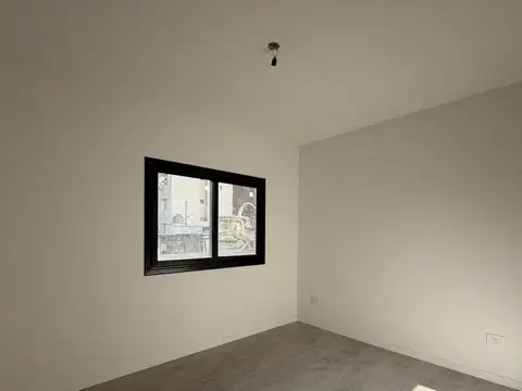 Coronel Ramón Lorenzo Falcón 4300, Piso 2