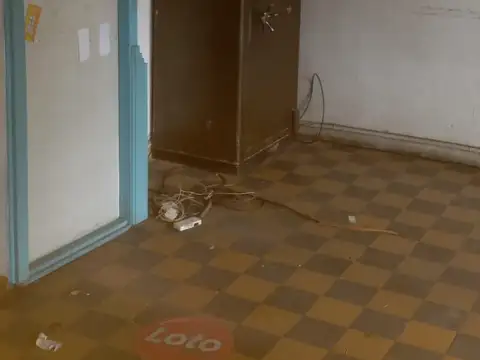 LOCAL Y VIVIENDA S/ AV. EVA PERON 3700 ZONA COMERCIAL