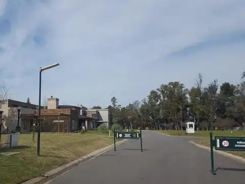 Terreno en Venta en Countries y Barrios Cerrados en Ezeiza, USD 65.000