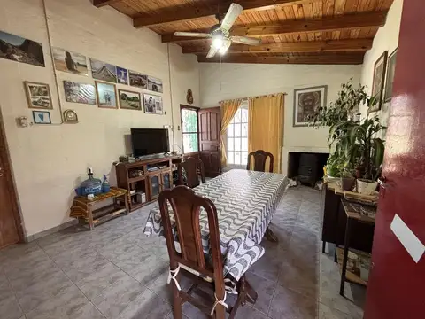VENTA CASA QUINTA C/PILETA Y FRUTALES-RAMA CAIDA