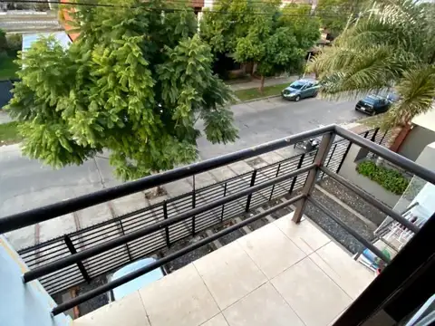 DEPTO 2 AMB EN MORON CON BALCÓN Y COCHERA OPCIONAL