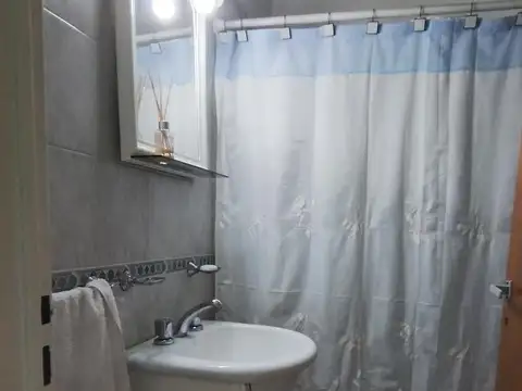 Venta Casa 4 ambientes de 169 m2 de terreno  en Caseros