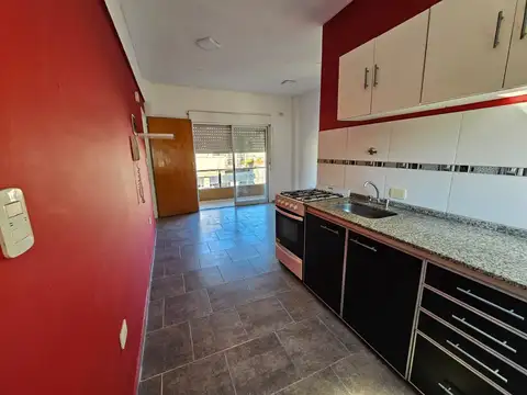 Muy Lindo 2 ambientes y medio con Balcón