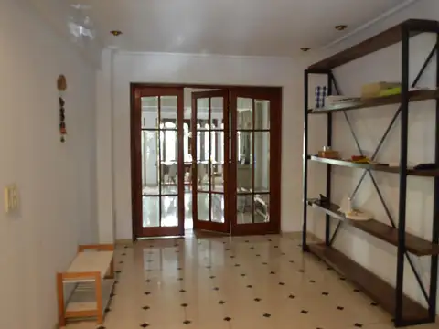 Depto Tipo Casa en Venta con 2 cocheras