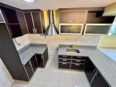 Casa en Venta al Este
