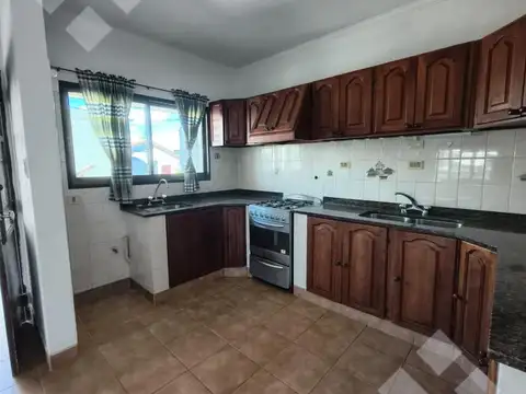 En Alquiler | Departamento de 2 Dormitorios | Zona Centro | Plottier