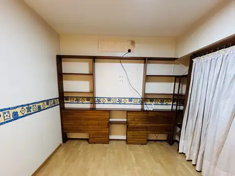 Depto Tipo Casa en Alquiler 40 años