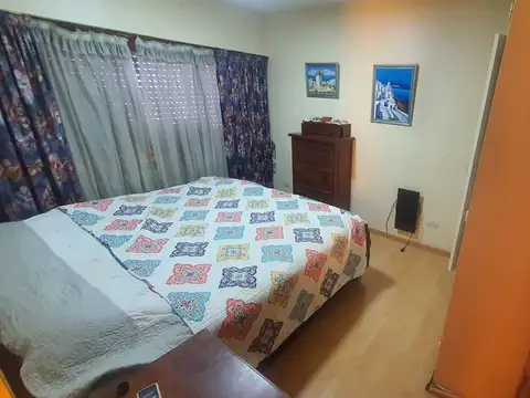 Depto Tipo Casa en Alquiler con 1 cocheras