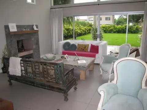 Casa - San Isidro Labrador