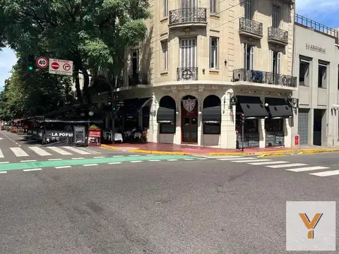 Avenida Caseros 700