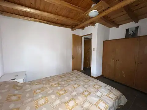 VENTA CASA CON PILETA SEMI PRIVADO VISTALBA MDZ