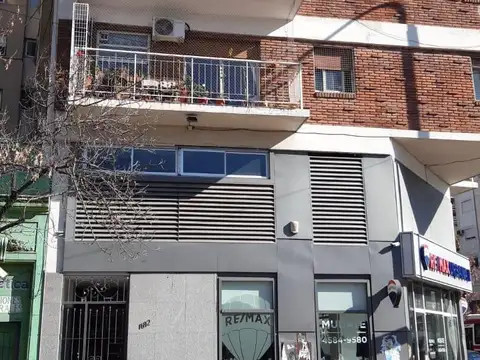 3 ambientes a la venta al frente con balcon corrido apto credito