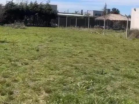 Rincón de Asís -167 e/ 71 y 72