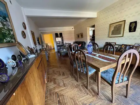 Depto Tipo Casa en Venta de 5 dormitorios