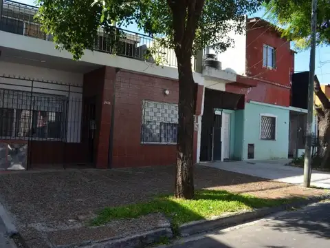 VENTA PH 3 AMBIENTES CON PATIO, TERRAZA Y QUINCHO EN VICTORIA
