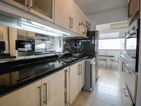 Departamento en Alquiler con 1 cocheras