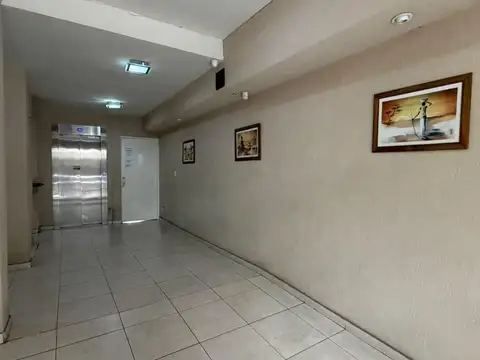 Departamento 2 ambientes con 4 baños