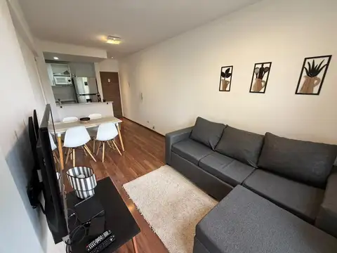 Alquiler Temporario - 1 Dormitorio con Balcón - Mendoza 2400