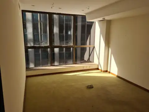 Reconquista 1000, Piso 3