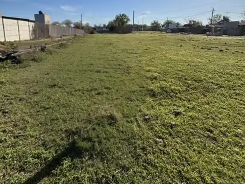 VENTA - Lote sobre avenida de 297 m2- entrega 60% y saldo en cuotas fijas USD - Listo para escr...
