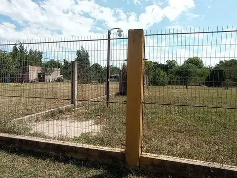 LOCAL COMERCIAL CON TERRENO EN FORTIN OLMOS