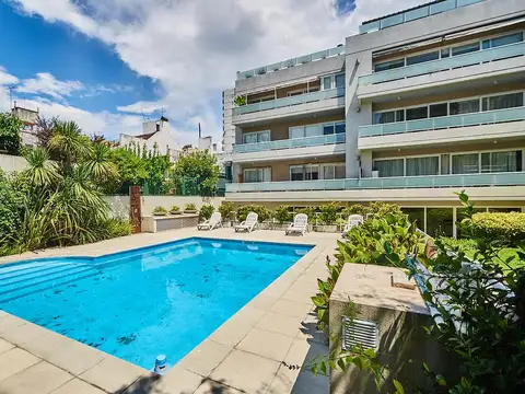 2 amb en duplex. Terraza propia/ cochera fija/ amenities