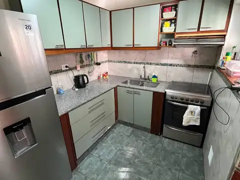 VENTA/PERMUTA - Casa de 3 dormitorios con terraza y parrillero en Pichincha, Rosario. Apta crédito.