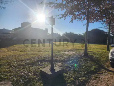 LOTE EN VENTA –BARRIO CERRADO LA CESARINA (General Rodríguez) – 900 m²