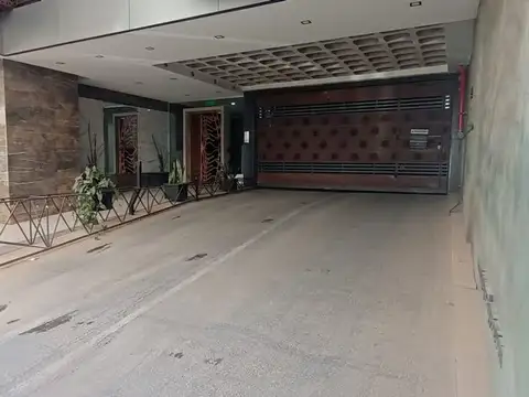 VENTA COCHERA EN NUEVA CORDOBA