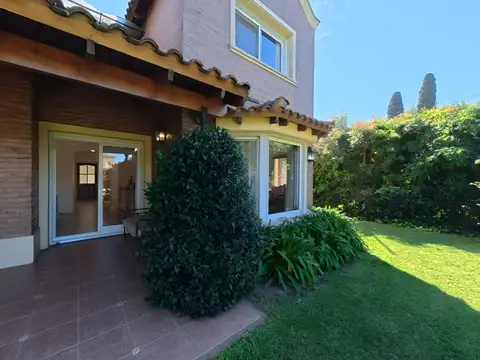 Casa en Venta al Este