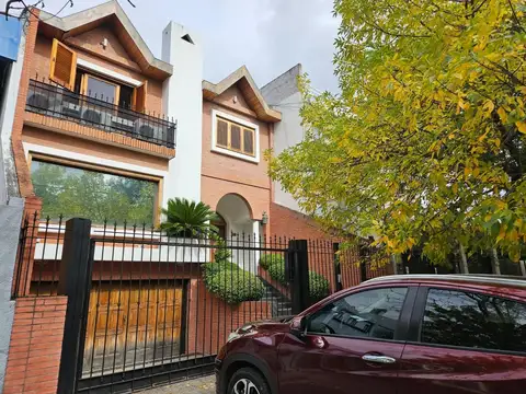Venta - 5 ambientes C/Dependencia - Villa Devoto