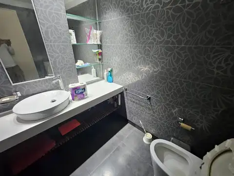 Casa 5 ambientes con 5 baños