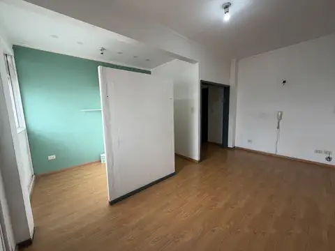 Oficina en Alquiler 50 años