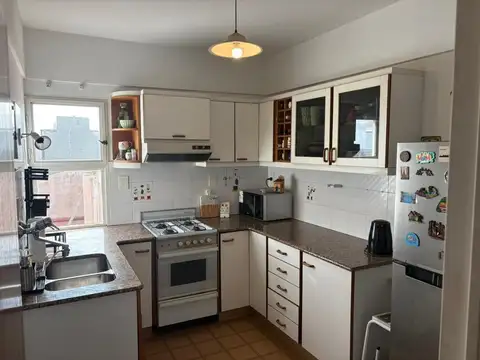 Departamento 3 ambientes con 2 baños