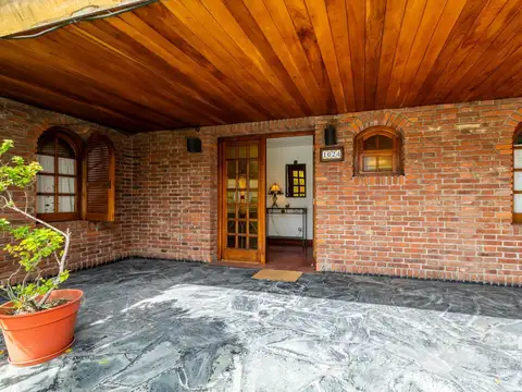 Casa en Venta en Campana, USD 325.000