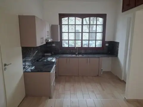 Depto Tipo Casa en Alquiler de 3 dormitorios