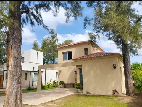 Excelente casa  en Country Club El lBosque