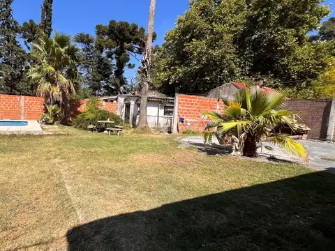 Quinta  en venta con piscina parque- Moreno