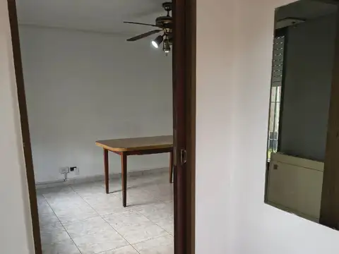 Depto Tipo Casa 2 ambientes con 1 baño