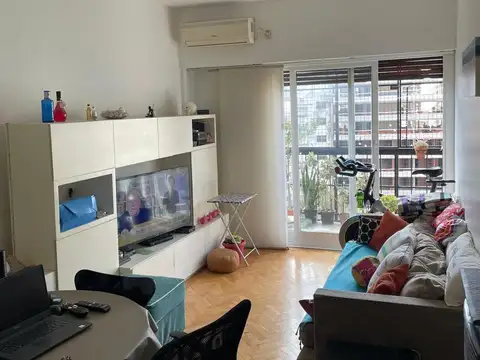 Venta de Departamento de 2 amb con balcon en Palermo