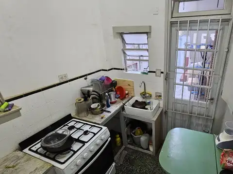 Casa 4 ambientes con 1 baño