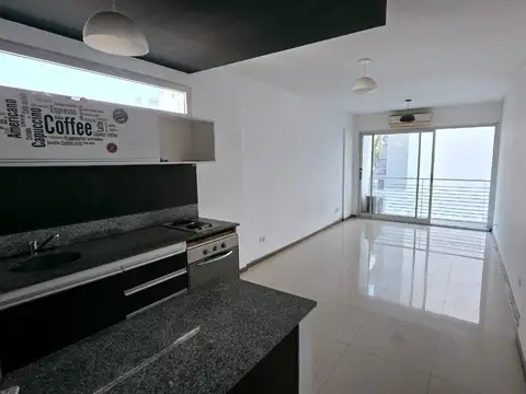 Enzo Bordabehere 2900, Piso 2