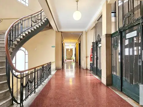 Oficina en Venta al Este