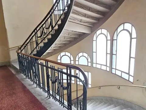 Oficina en Venta 60 años
