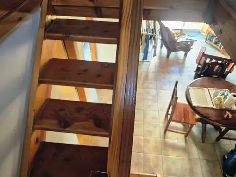Depto Tipo Casa en Alquiler con 1 cocheras