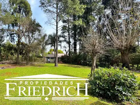 Quinta en Venta con 1 cochera