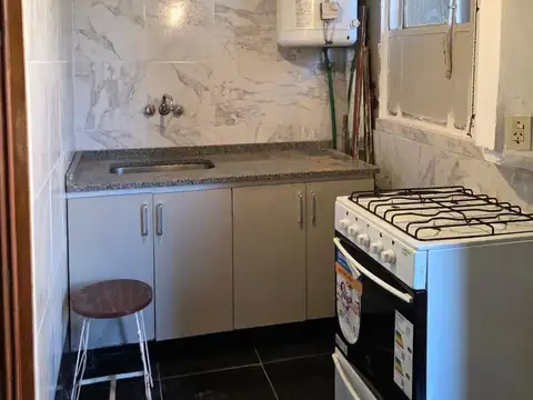 Venta dep. 2 ambientes, Barracas, luminoso